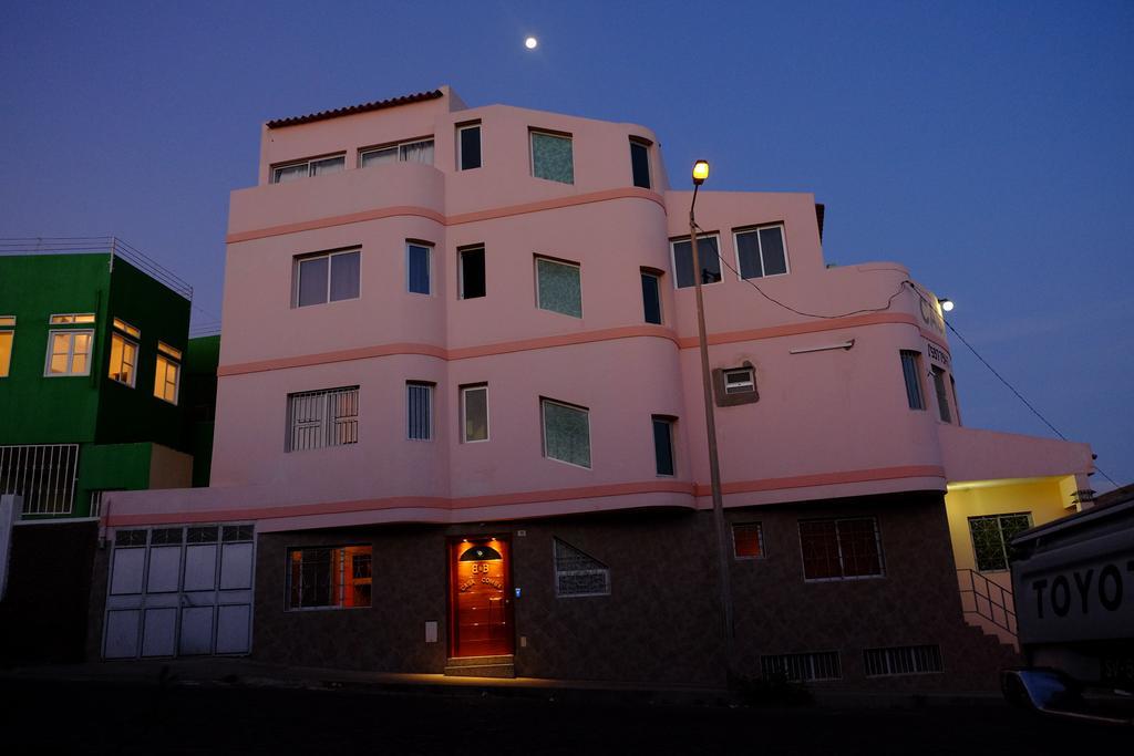 Casa Comba Bed & Breakfast Mindelo Eksteriør bilde